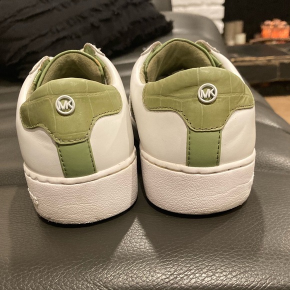 Michael Kors Irving Stripe Lace UP Sneaker Size 6.5 - Picture 6 of 16